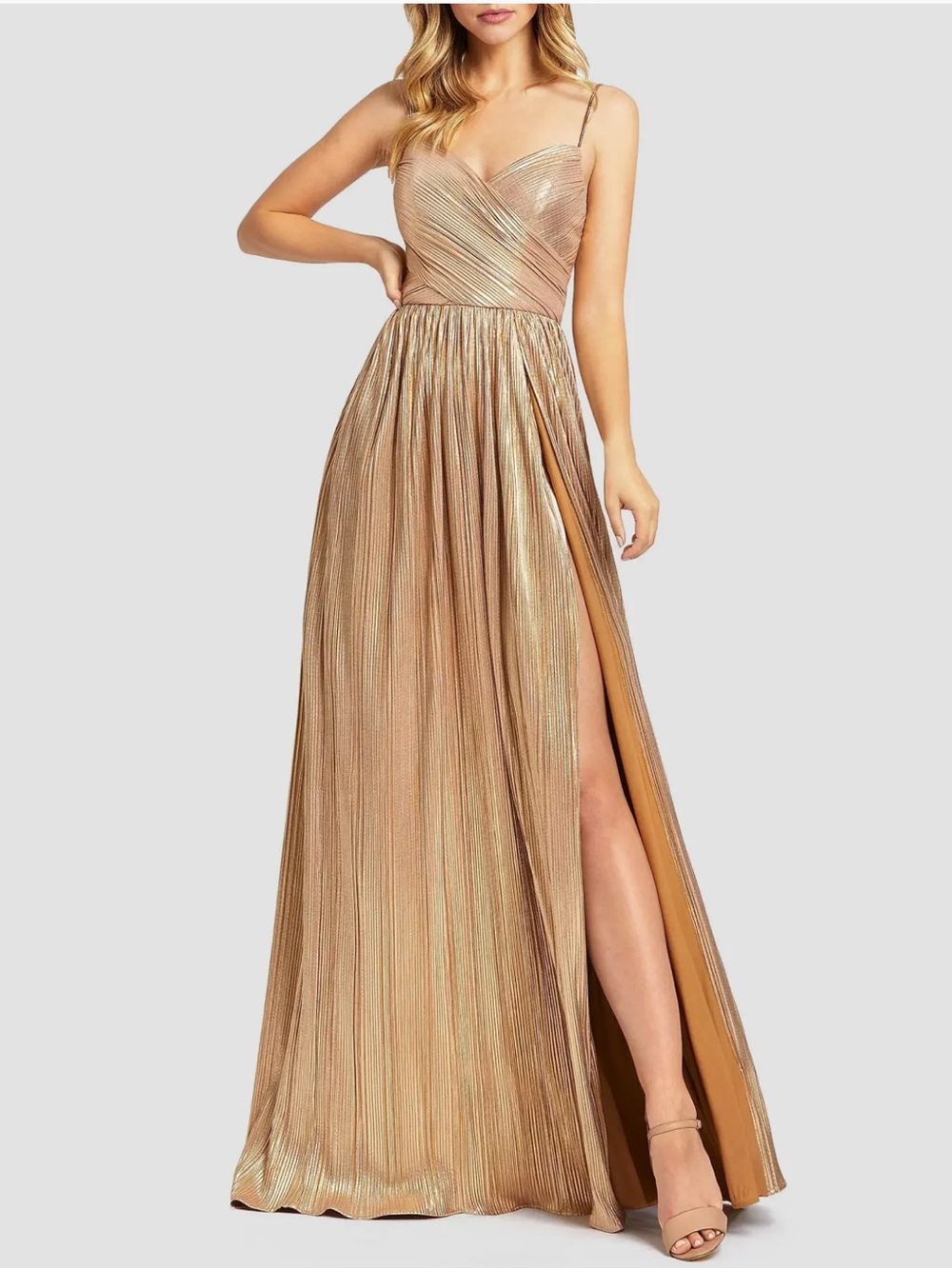 🆕🌟Ieena for Mac Duggal Gold Metallic Pleated Maxi Gown Size 4 Formal Dress